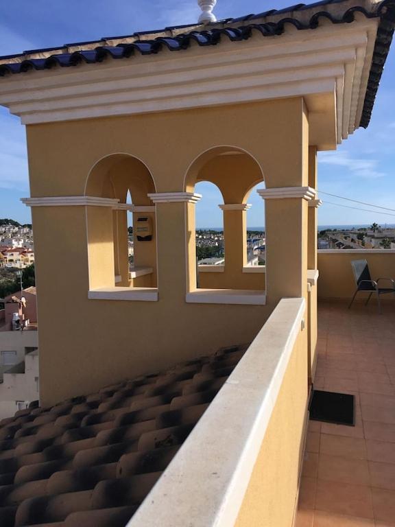 Top Floor Spacious Apartment With Roof Terrace Alicante Exterior photo