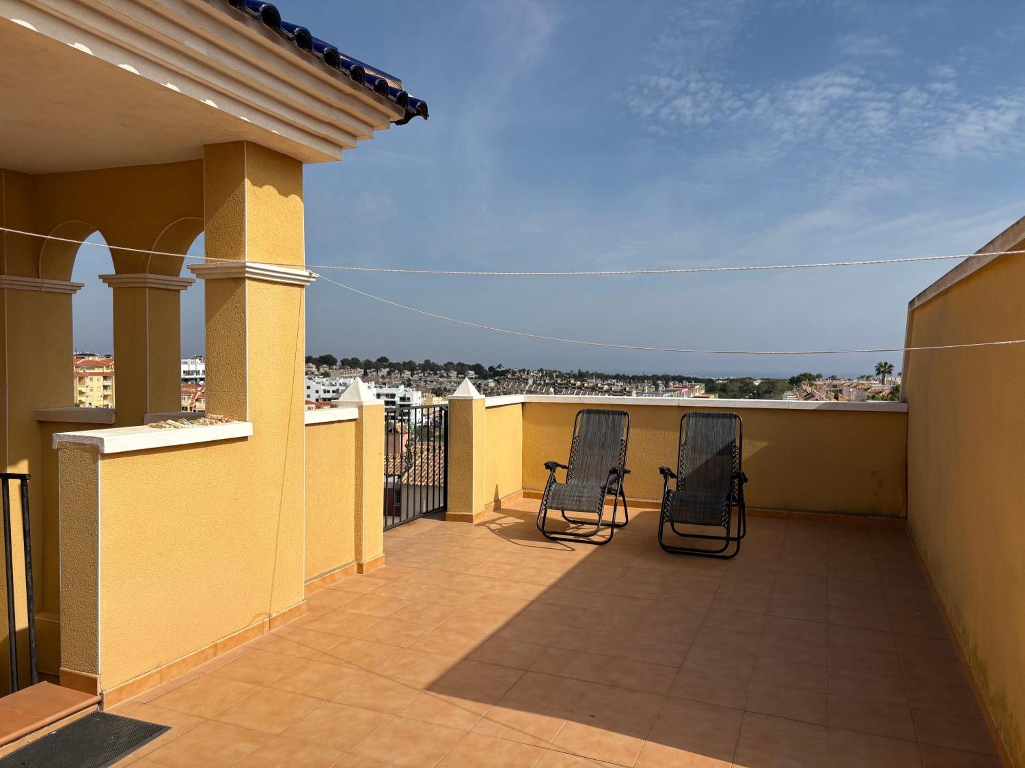 Top Floor Spacious Apartment With Roof Terrace Alicante Exterior photo
